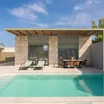 Alypius Luxury *