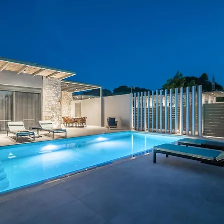 Alypius Luxury *